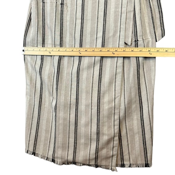 Hansen & Gretel | Linen Blend Striped Short Sleeve Midi Length Wrap Dress - Picture 11 of 12